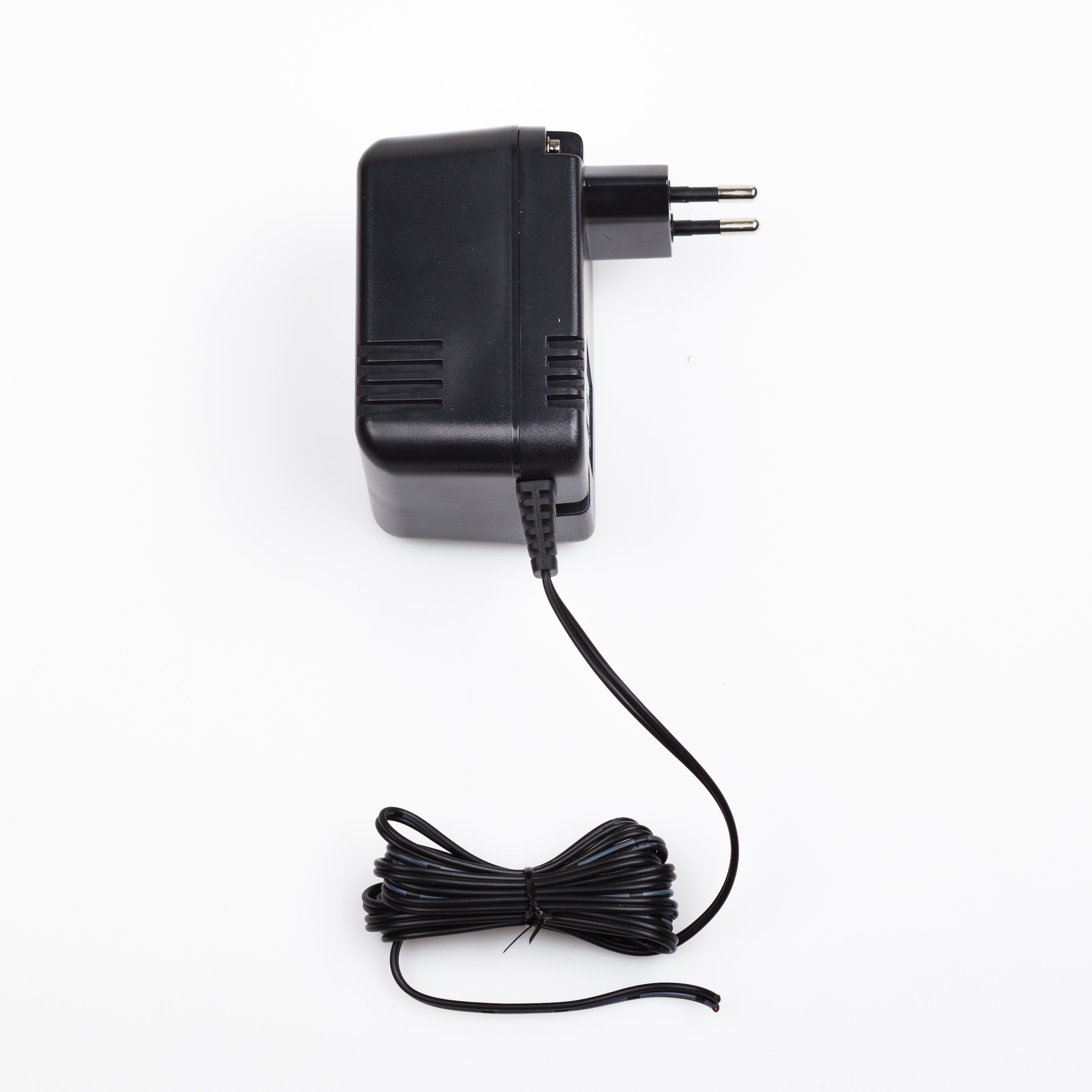 M-CHECK NETADAPTER 230/12V AC